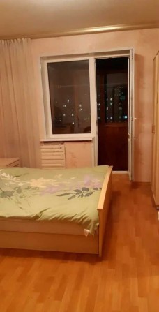 Продається 3к квартира по вул. Героїв Дніпра, 20-А метро Героїв Дніпра - фото 1