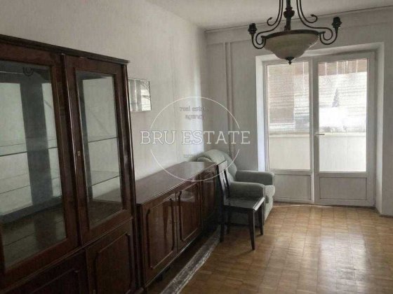 Продаж 3к Братиславська Курчатова Лісовий ГАЗ Киев