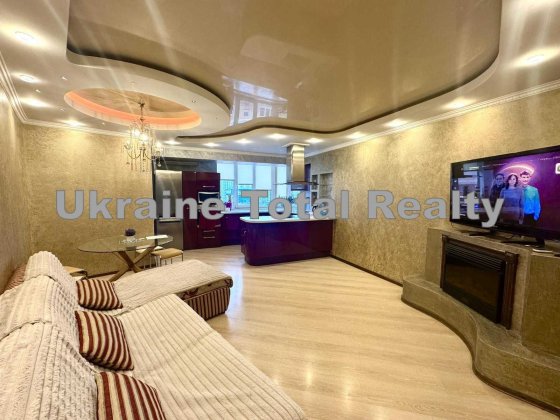 ПОЗНЯКИ/ОСОКОРКИ! Простора 2к квартира бізнес-класу! Срібнокільська 12 Київ