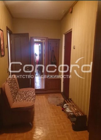 Продам 1к Вишняківська вул., 19/19, метро Позняки - фото 1