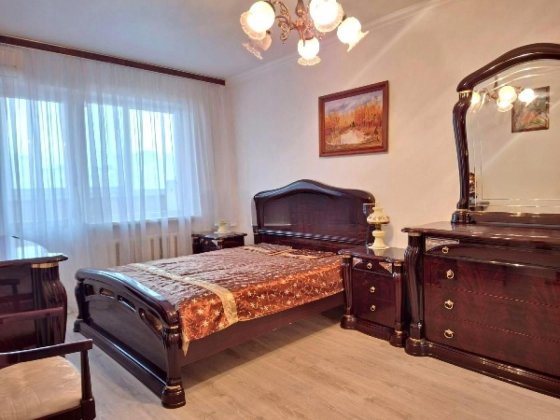 Простора та світла 2-кімнатна квартира 60 м² вул Рональда Рейгана 9 Киев