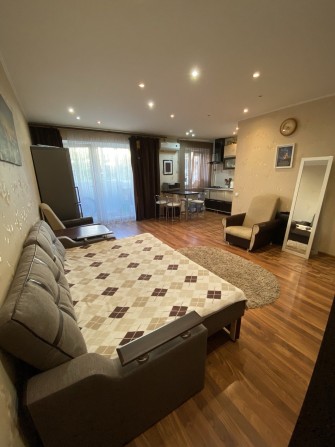 Сдается 1 комнатная в самом центре - фото 1