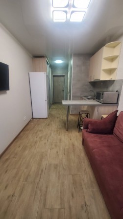 Срочно‼️ Сдам студию ЖК Воробьёвы Горы, пер. Шевченковский 38 - фото 1