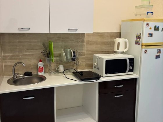 Сдам студию  большую на Боровского ЖК Золотые столбы,свет есть всегда Одесса