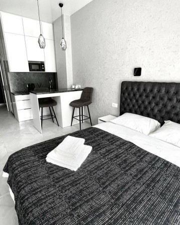 ЖК Калипсо / Долгосрочная аренда / Фонтан / Первая линия моря - фото 1