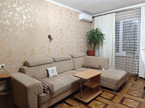 Сдам  3 х ком.квартиру  на Королева Одесса