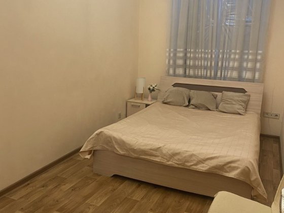 Двухкомнатная ,раздел.Коблевская,новый рынок,свет.есть.Своя Одесса