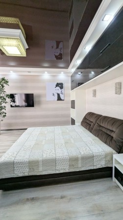 Пальмира, Аркадия - 2 спальни+ кухня студия. - фото 1