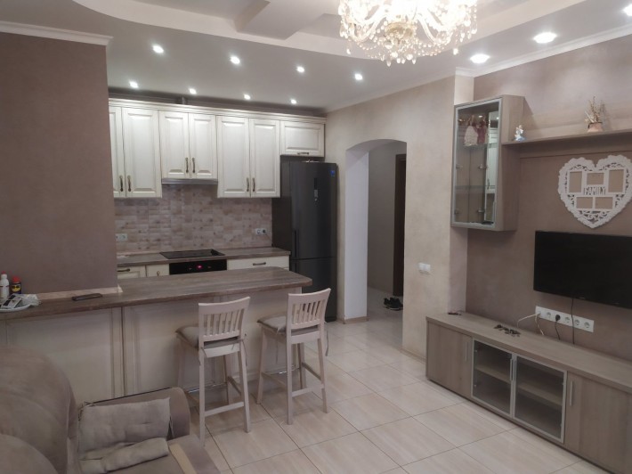 2 ком Средняя  ЖК Люксембург . Можно с детьми,без животных - фото 1