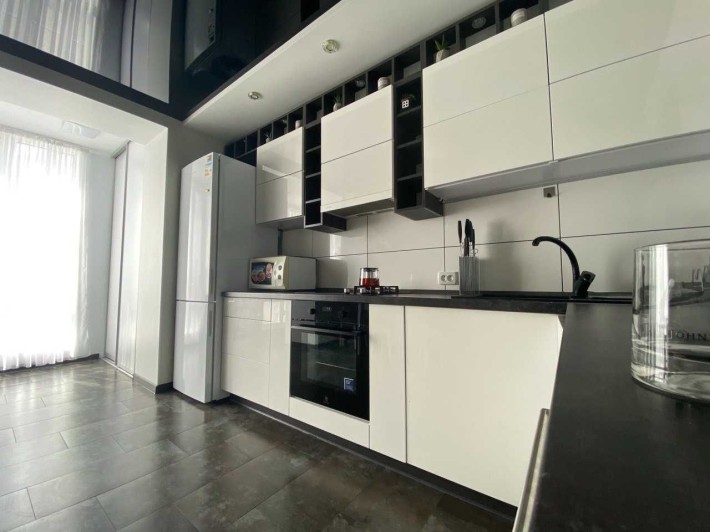 Оренда трикімнтатної квартири ЖК Дніпровська Брама 1 - фото 1