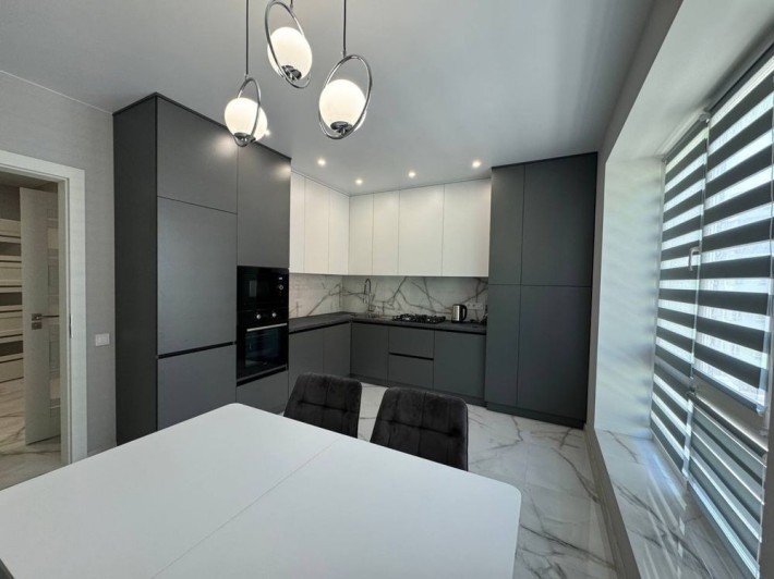 Оренда 1к.квартири біля міського озера - фото 1