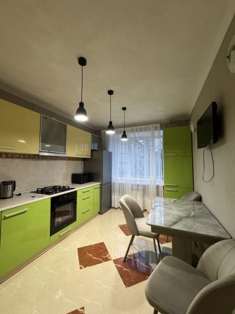 3к.з автономним опаленням поруч Велес Молл - фото 1