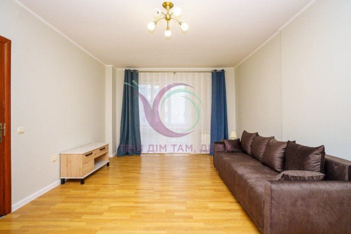 Оренда просторої 1к квартири по вул. Мазепи - фото 1