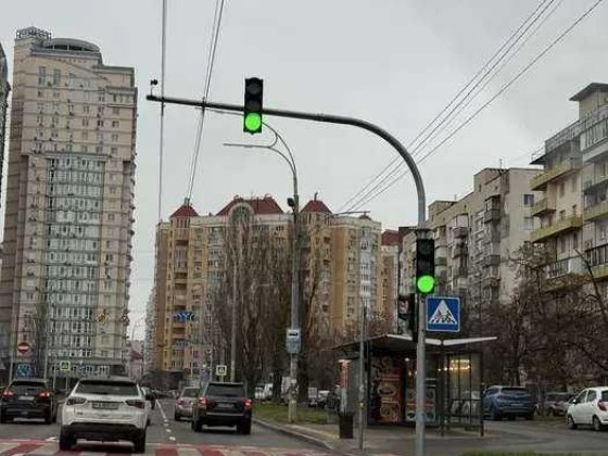 продаж 2 кім.квартири, чешка, вул.О.Архипенка, м.ОБОЛОНЬ 15 хв.пішки Киев