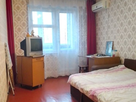 1к квартира 33,5 кв. м на вул. Драгоманова 7А Киев