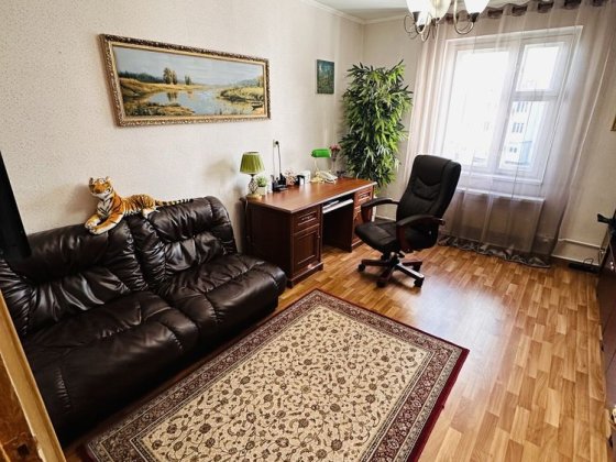 Продам чотирехкімнатну квартиру. Киев