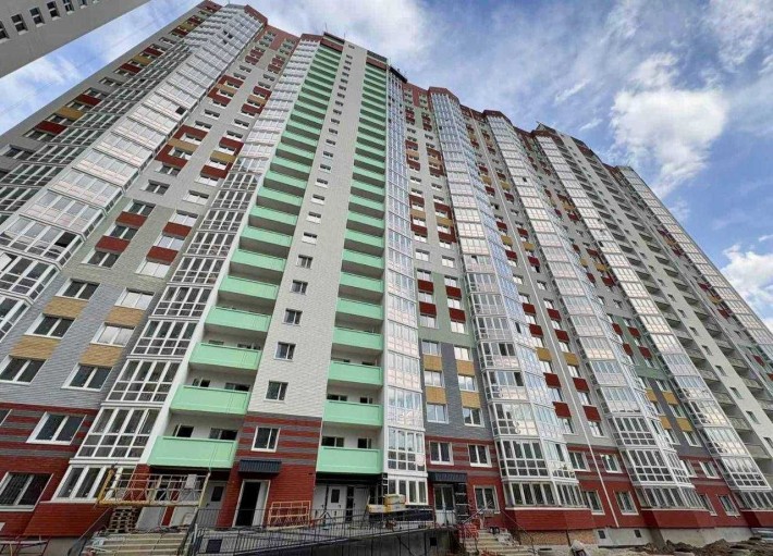 БЕЗ % 2 комн ЖК Патриотика СИНЕВИР - фото 1