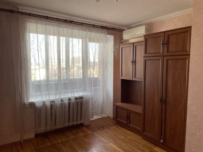 Продається 1-кім. квартира на вул. Ялтинська  9-А - фото 1