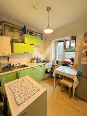 Продаж 2 кімн квартири по вул. Добрий Шлях 5 м.Голосіївська - фото 1