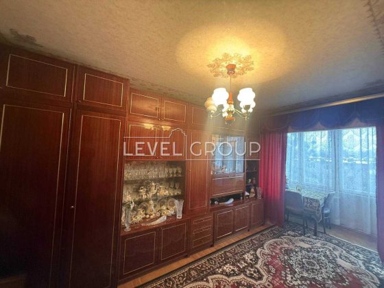 Продаж 2-кімнатної квартири метро Лісова вул. Академіка Курчатова, 13 Київ