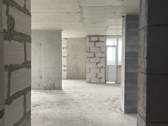 Продам 3-х кімнатну квартиру  20 000 кв.м Дарницький р-он. Новобудова Киев