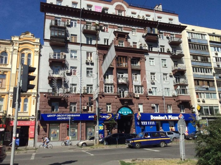 Продаж 3-кімн.Ремонт. Сталінка з ліфтом навпроти ТРЦ Гулівер - фото 1