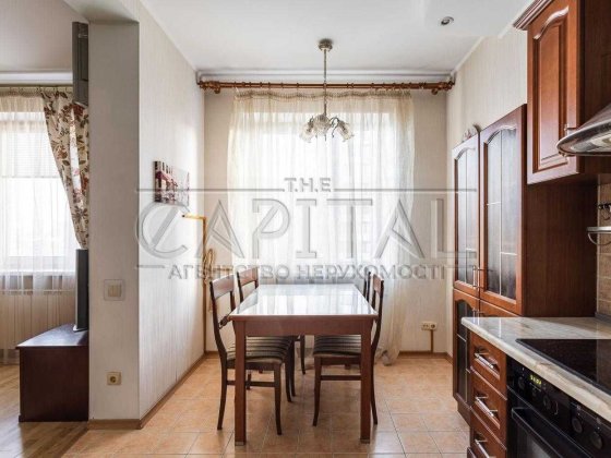 Продаж 3 кімнатна квартира 100м2 біля м.Лівобережна Киев