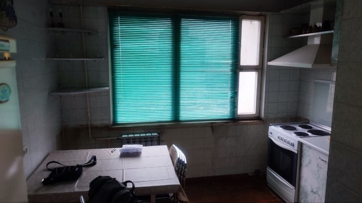 Продам 3 кім., Героїв Дніпра 22, Оболонь, метро Героїв Дніпра! - фото 1