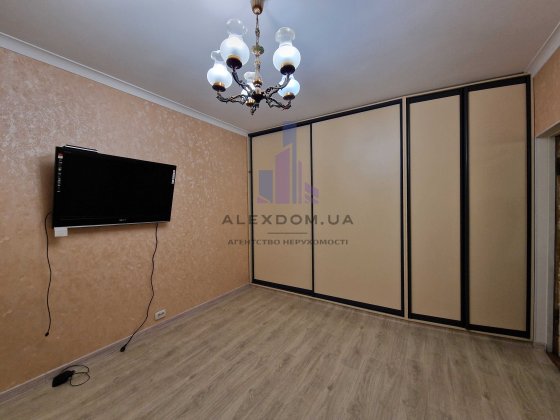 Продається 2к кв, вул. Райдужна, буд. 71 Райдужний масив Дарниця Київ