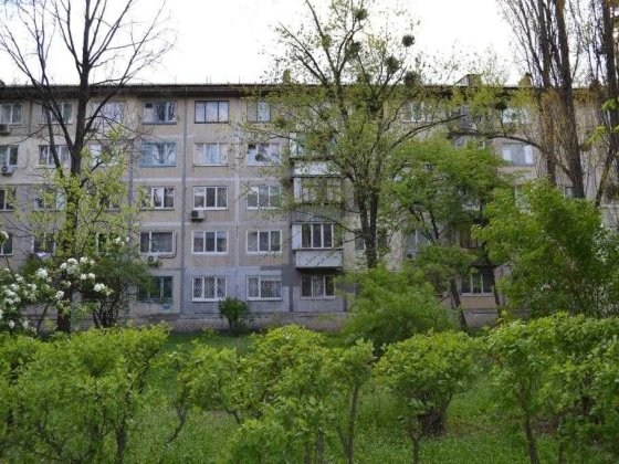 Воскресенка, двокімнатна роздільна. Київ