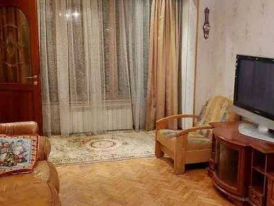 3К з ремонтом поруч з м. Лівобережна Куліша 1 Київ