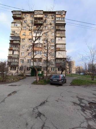 Продаж двокімнатної квартири 46м2 під ремонт. - фото 1