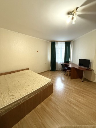 Машинобудівників 4б оренда квартири Чабани - фото 1