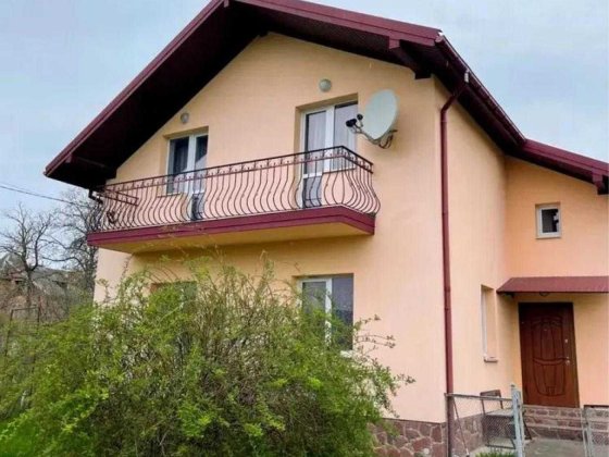 Оренда 2 кімнатної квартири із власним подвір’ям, Винники Винники