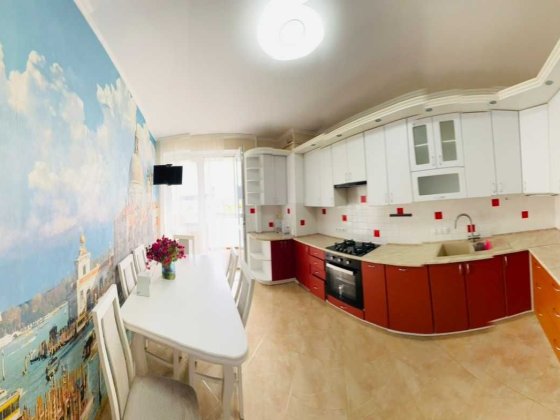 Оренда 2-кімнатної квартири з електрозарядкою на вул. Мікльоша Зубра