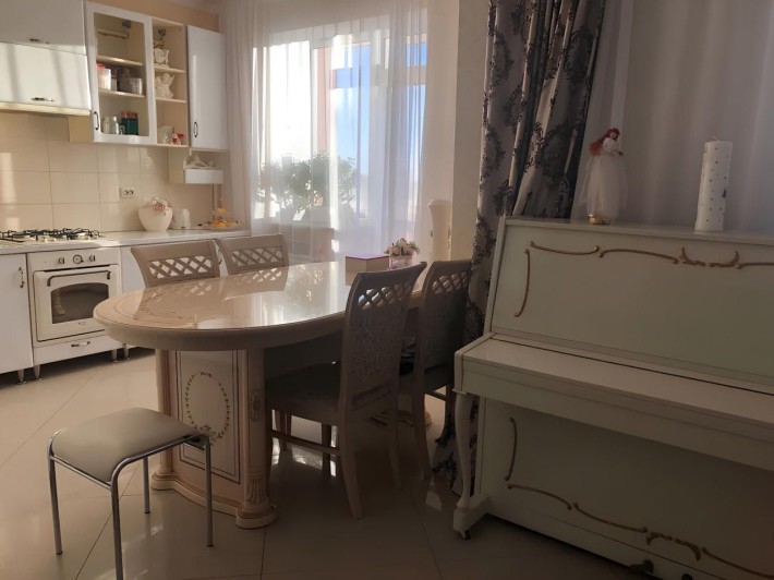 Оренда просторої дворівневої квартири Рясне вул Шевченка - фото 1