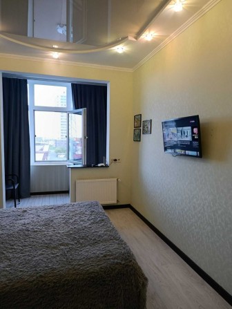 СДАМ  1-ком.   ЖК  29- Жемчужина/ ул. Архитекторская - фото 1