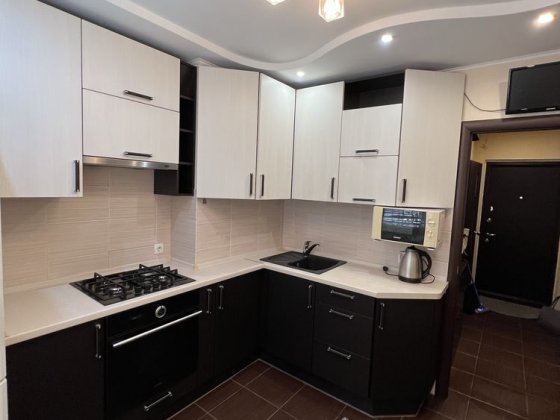 Сдам 1 к ЖК Радужный 3 дом с газом Лиманка