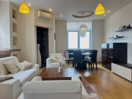 Дворівнева 3-кімнатна видова квартира, ЖК “Оазис” Киев