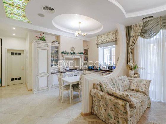 Унікальна пропозиція, 4к, 187м Мала Житомирська 5, якісний р. Майдан Киев