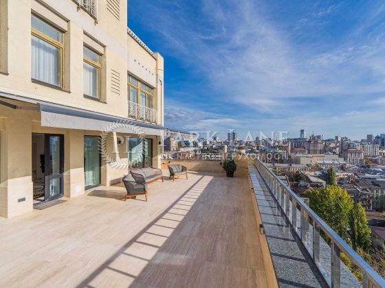 Продам 3-к авторський ремонт тераса Володимирська 49А Золоті Ворота Киев