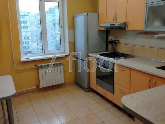 3 кімнатна квартира, метро Харківська, Харківське шосе, ТРЦ New Way Київ