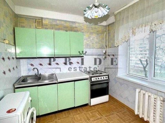 *Братиславська 38. Затишна 2-кімнатна квартира з великим балконом Київ