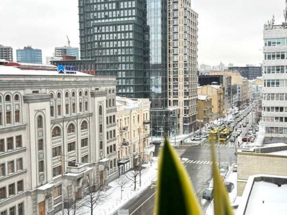 Центр! Адреса, яка працює на Вас сьогодні і зберігає цінність завтра! Киев