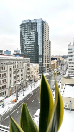 Центр! Адреса, яка працює на Вас сьогодні і зберігає цінність завтра! - фото 1