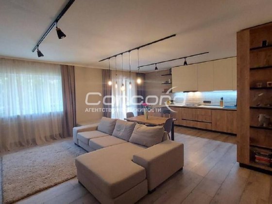 Воскресенська вул., 18, ЖК "Паркові Озера" Киев