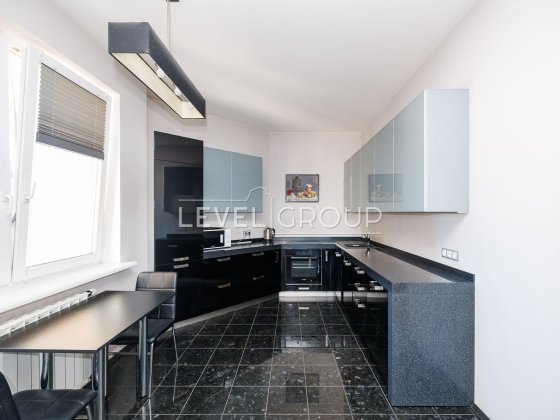 Оболонь. Продаж 2-к. квартири з ремонтом! Парк Наталка, вул. Івасюка Київ