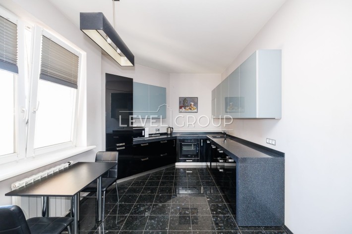 Оболонь. Продаж 2-к. квартири з ремонтом! Парк Наталка, вул. Івасюка - фото 1