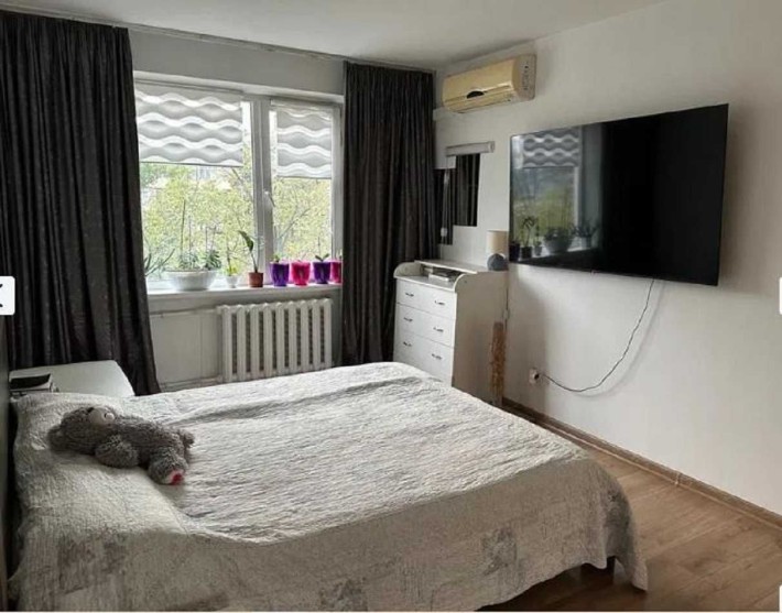 Продам ВЕЛИКУ 3к квартиру 70м2 Архіпенка 10Б Капремонт ГАЗ 2й поверх - фото 1