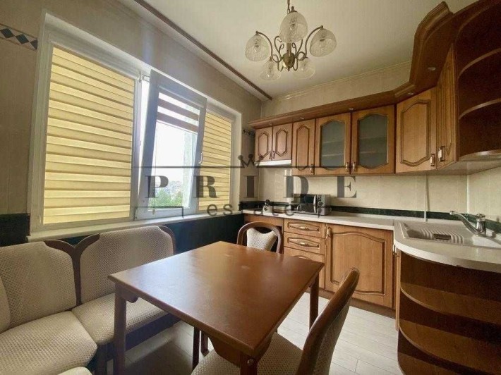 *Центр Троєщини. Закревського, 41А; 3-кімнатна з ремонтом! - фото 1